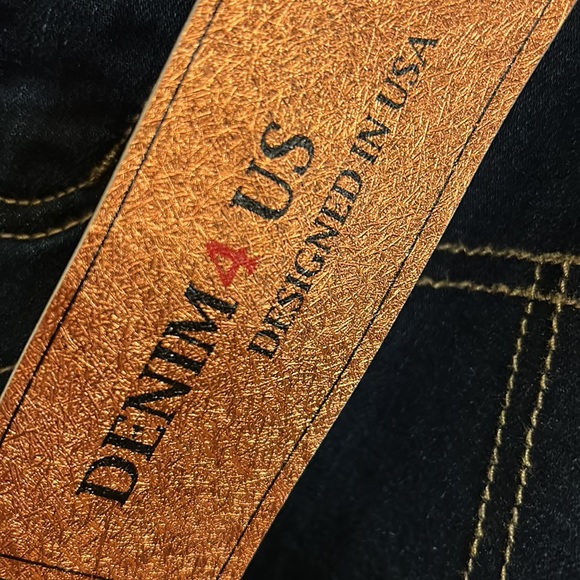 NWT. Denim 4 Us. Sz. 9 - Picture 3 of 8